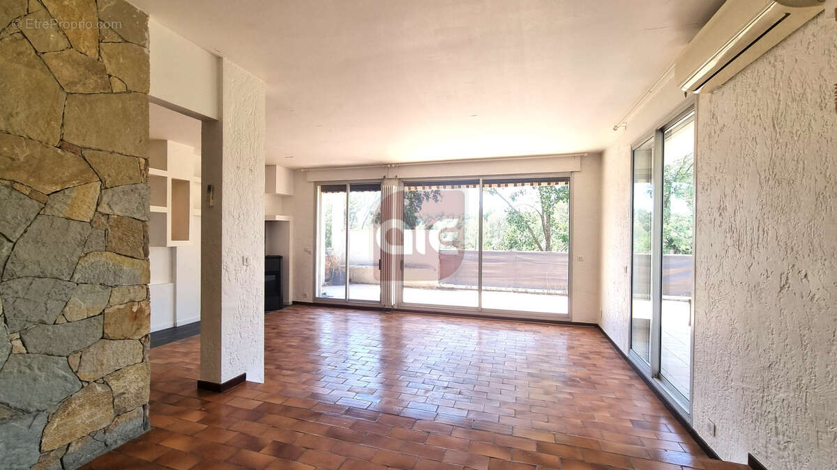 Vente villa 8 pieces saint clement de riviere - photo 5