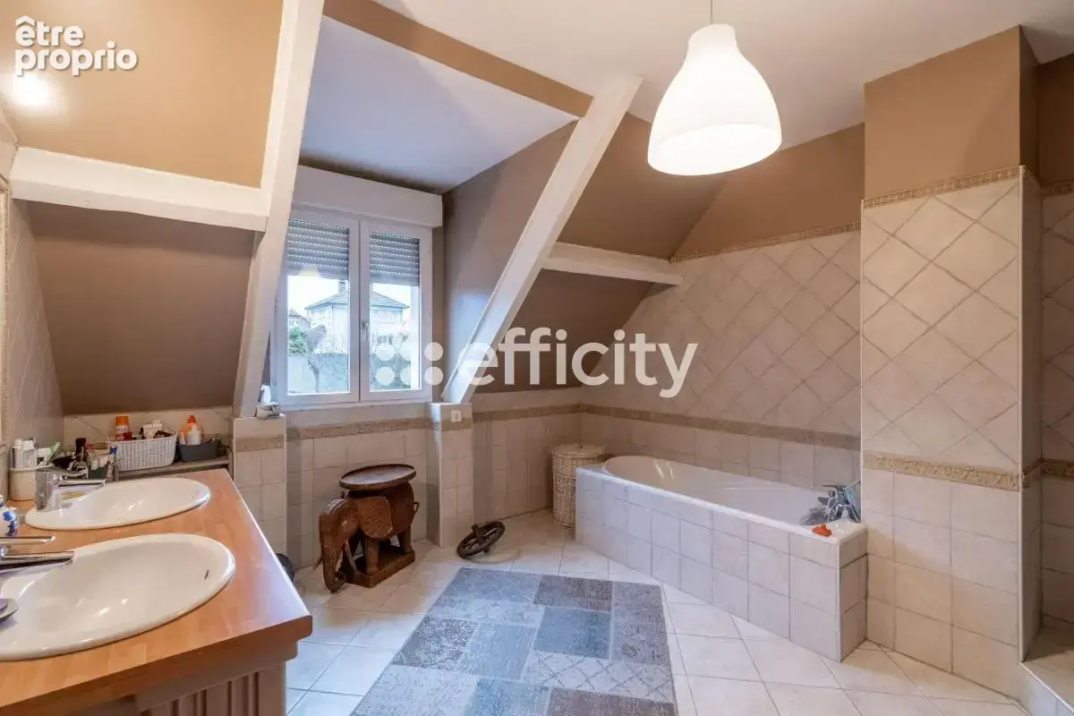 Maison 5 pièces 128 m² à vendre à Villeneuve-Le-Roi (94290) - photo 10