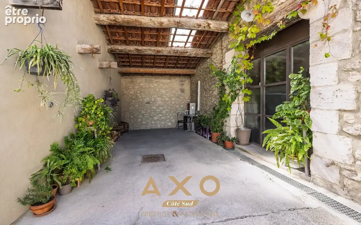 Mallemort - ensemble immobilier - t9 - atelier d artiste - grange - abri voiture - garage 750 000 - photo 12