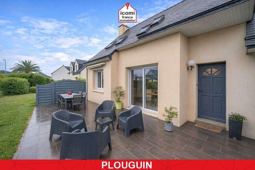 Maison à PLOUGUIN