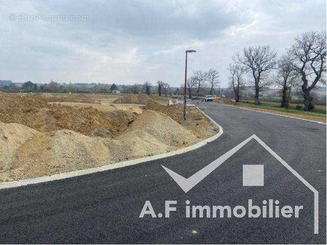 Terrain à LEGUEVIN