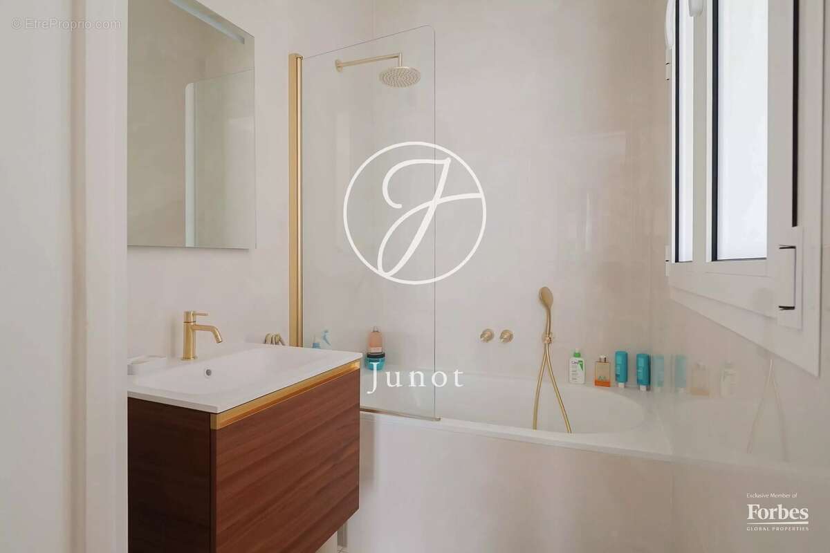 Appartement à PARIS-5E