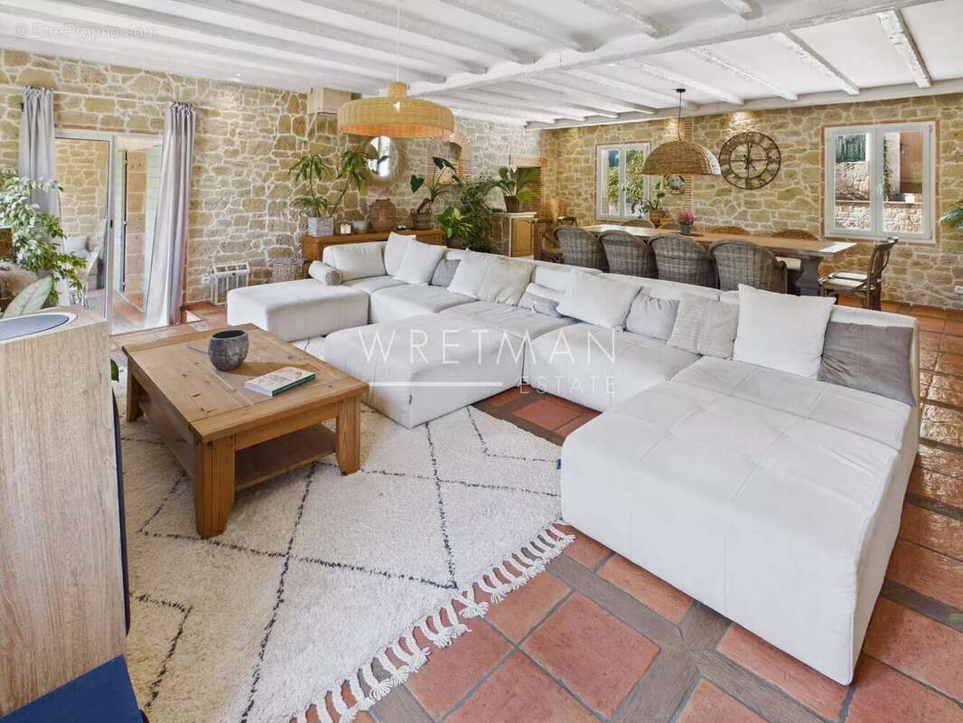Maison à LA MOTTE