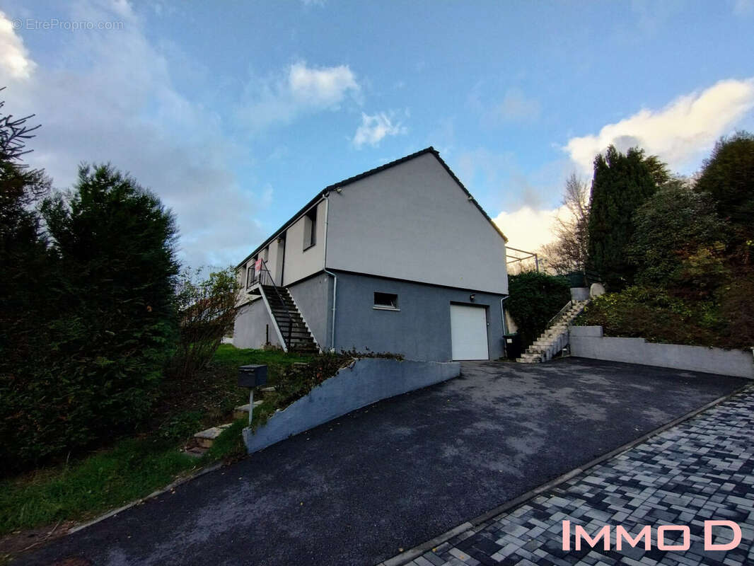 Maison à LES FORGES