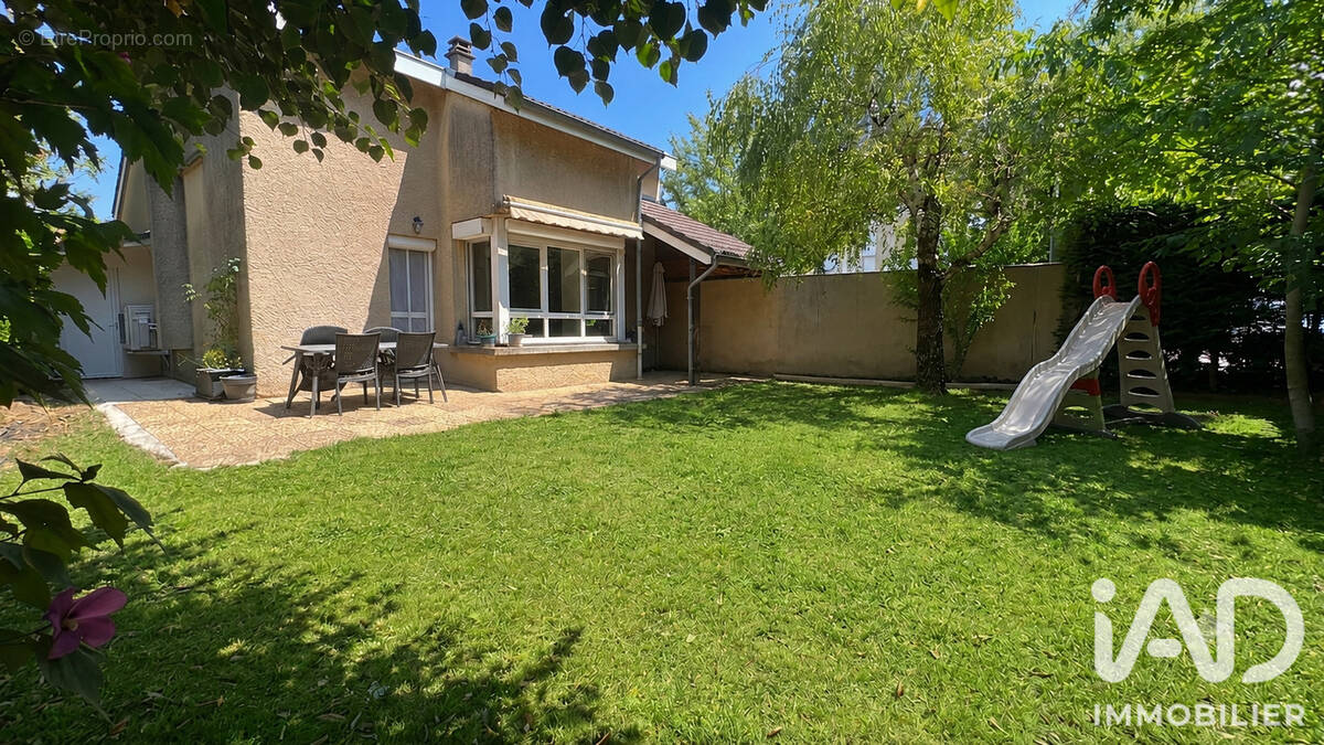 Photo 1 - Maison à EYBENS