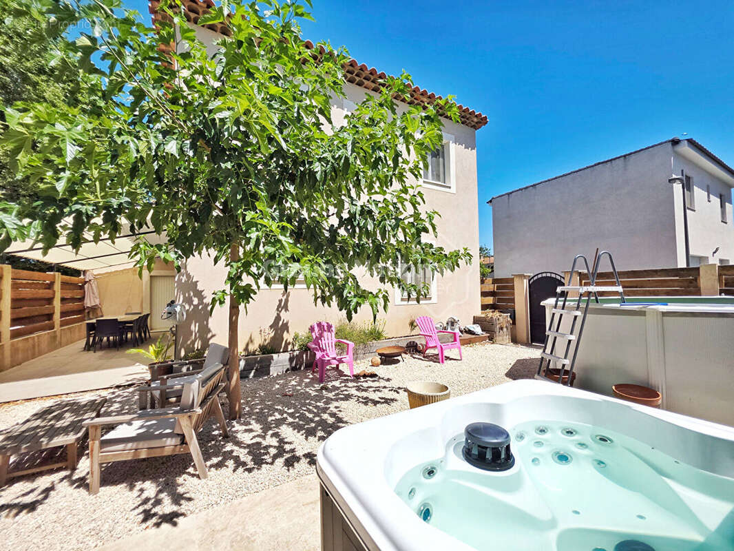 Maison à MIRAMAS