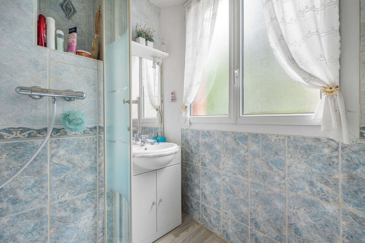 Appartement à CHAVILLE