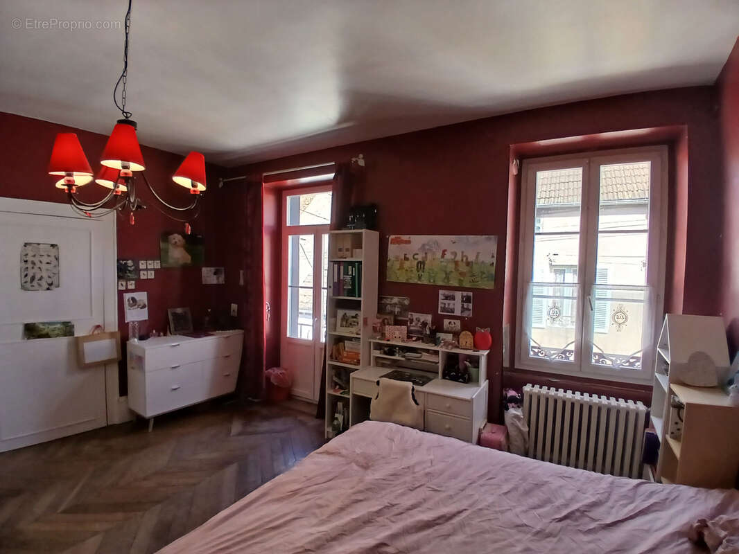 Maison à LORMES