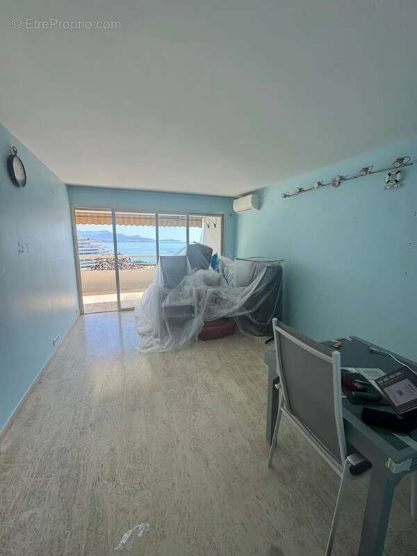 Appartement à VILLENEUVE-LOUBET