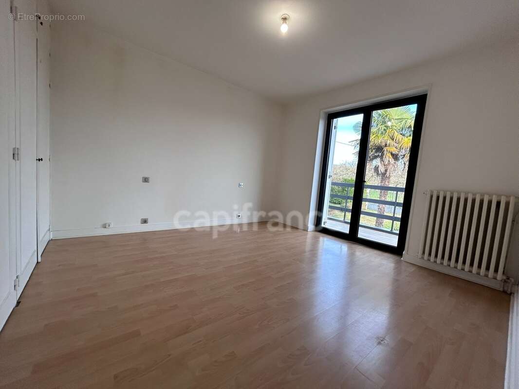 Maison à vendre 5 pièces CORGNAC SUR L'ISLE (24) - photo 12