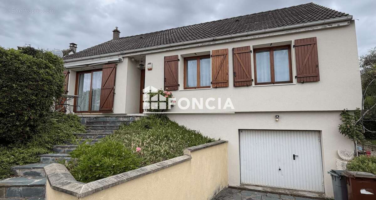 Maison à OSNY
