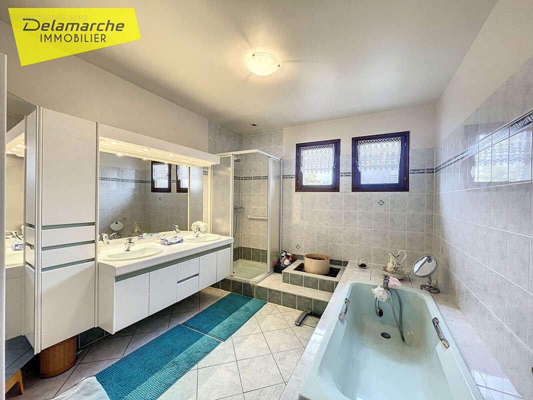 Maison Lingreville  9 pièces - photo 11