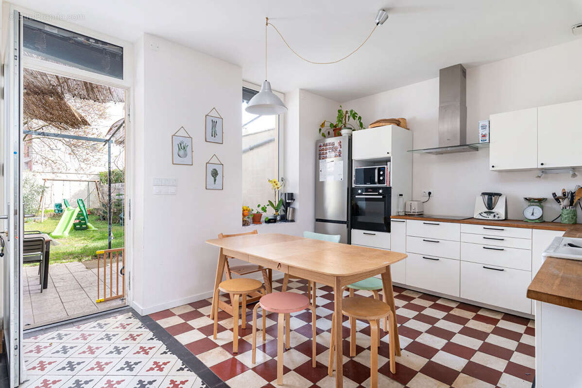 Maison à VILLEURBANNE