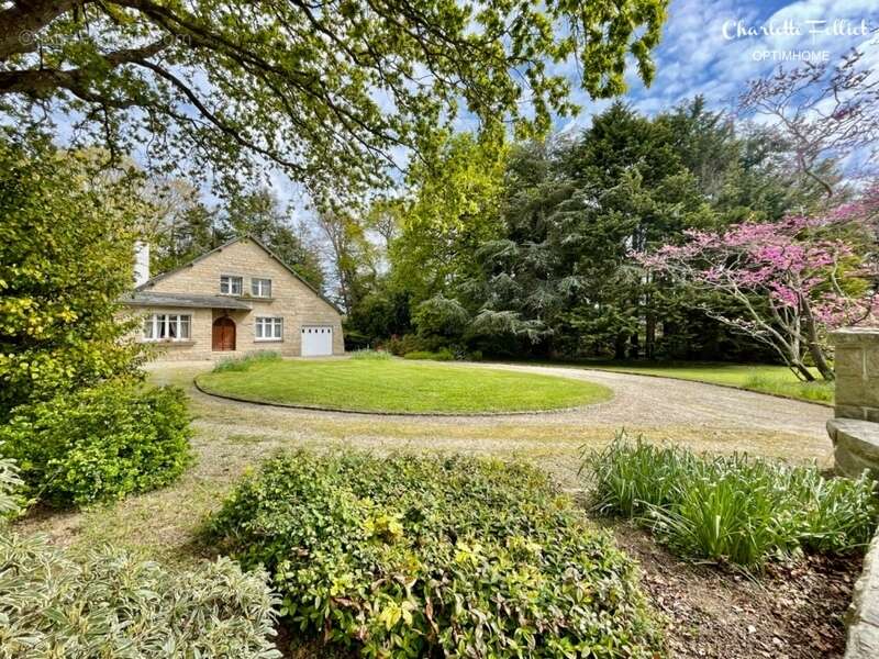 Maison à LE MINIHIC-SUR-RANCE