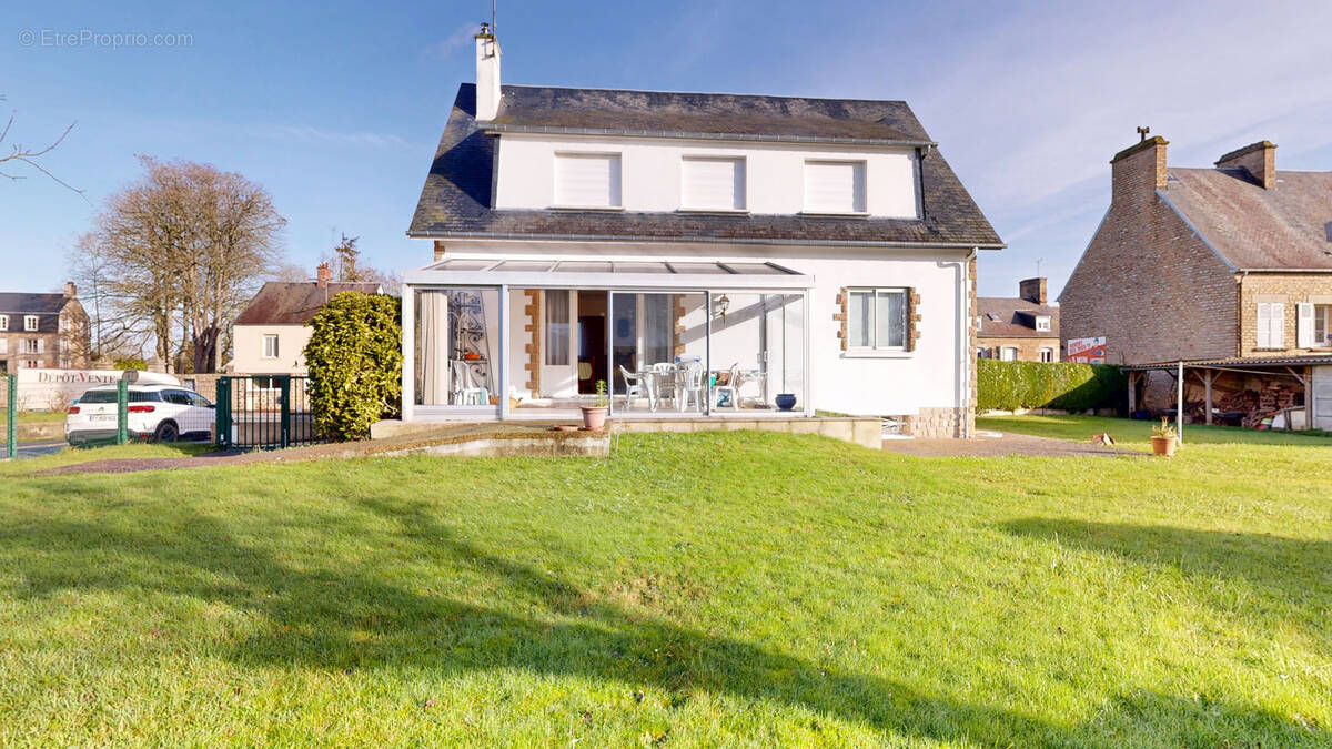 Maison à MARCEY-LES-GREVES