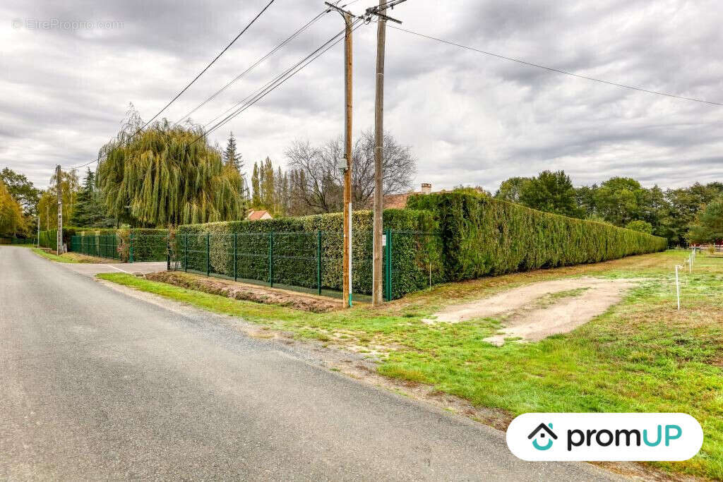 Terrain à GUECELARD