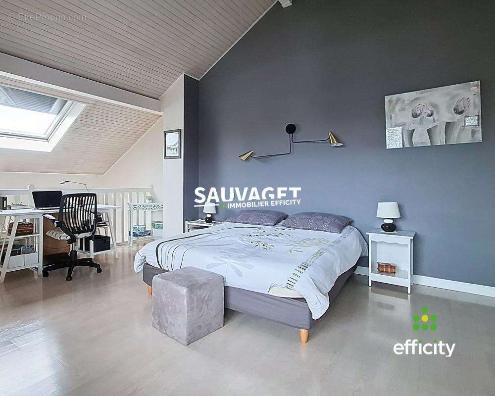 Appartement à REIGNIER