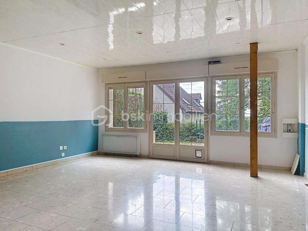 Maison à MESSIGNY-ET-VANTOUX