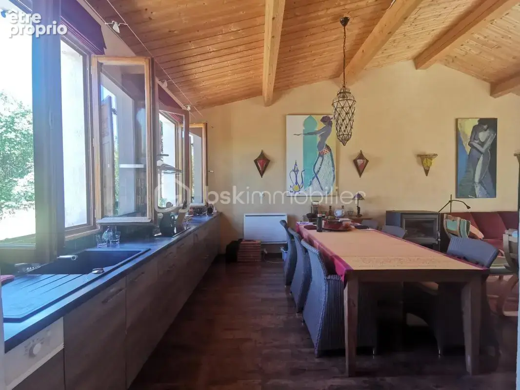 THOARD - Maison coup de cœur ! 68m² - 2 chambres - terrasse - terrain - photo 11