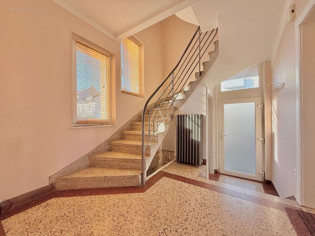 Maison à MONTIGNY-LES-METZ