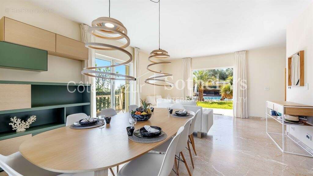 Exclusivité : Villa vue mer avec piscine - Golfe de Saint-Tropez - photo 6