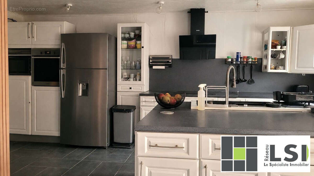 Maison 165 m² à Aulnoye-Aymeries  - photo 8