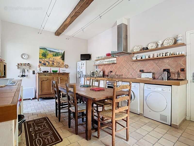 Maison à VILLEDIEU-LE-CHATEAU