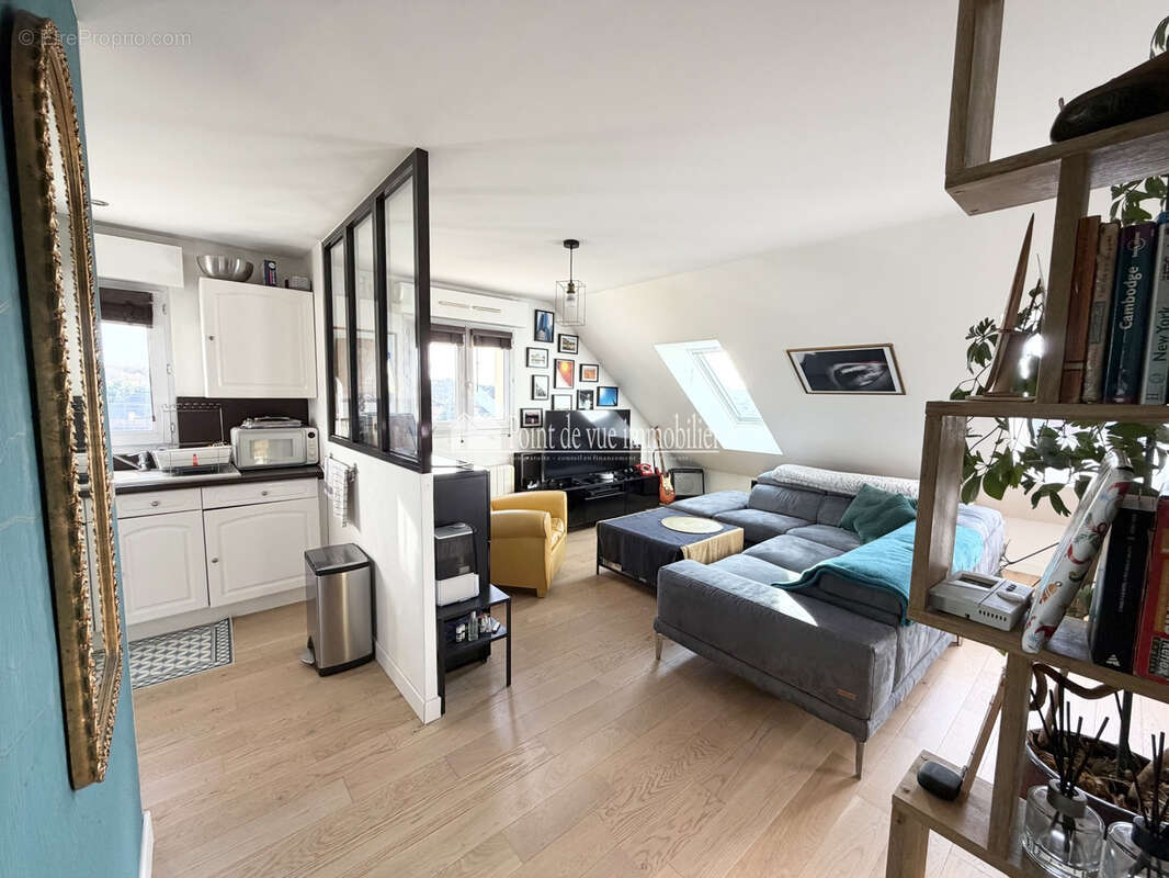 Appartement à CHILLY-MAZARIN