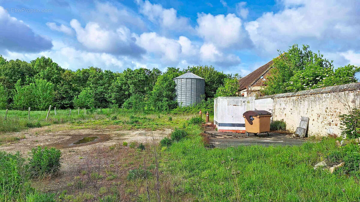 Ancien corps de ferme sur plus de 3.5 hectares - saint-ange-et-torcay - photo 23