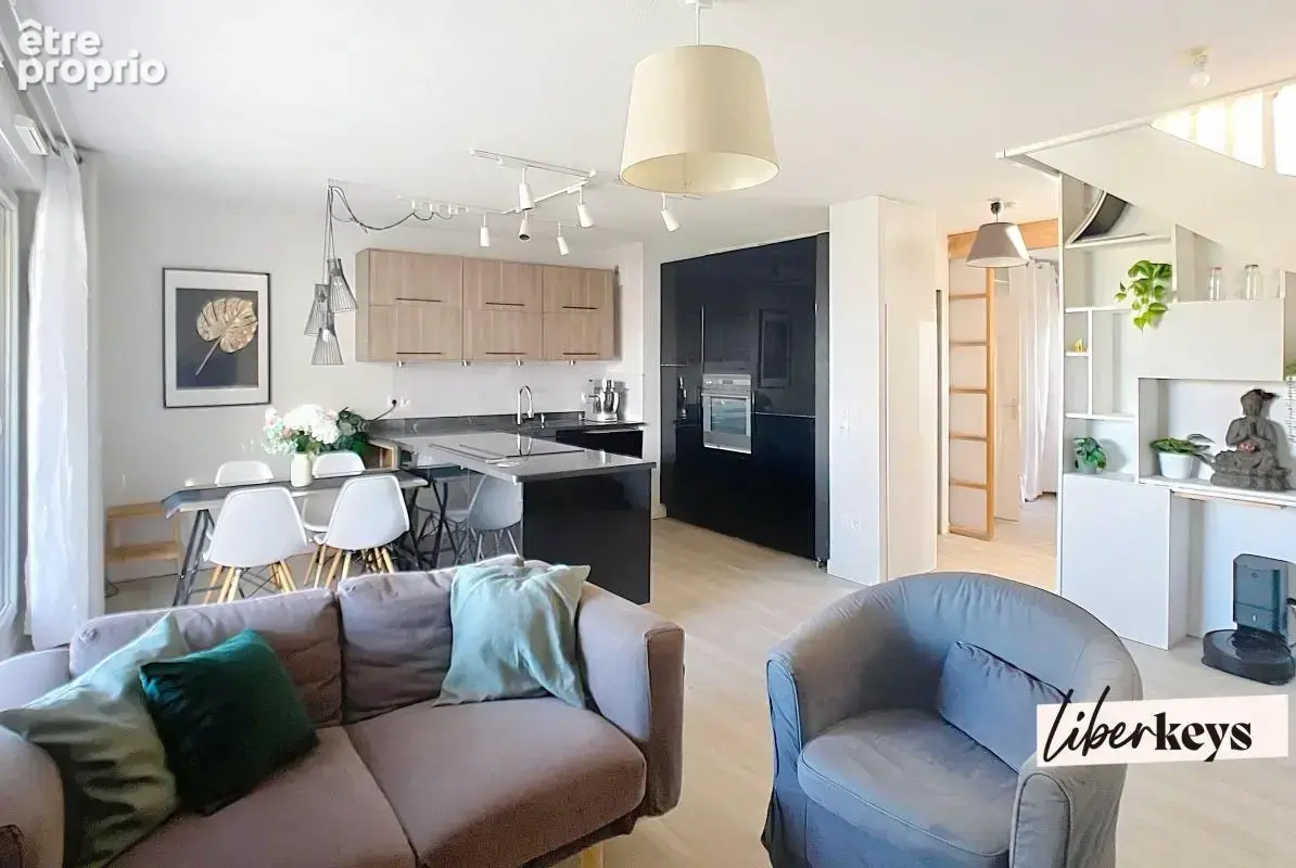 Duplex T5 traversant / Rillieux-village / dernier étage / terrasse ouest / stationnement - photo 2