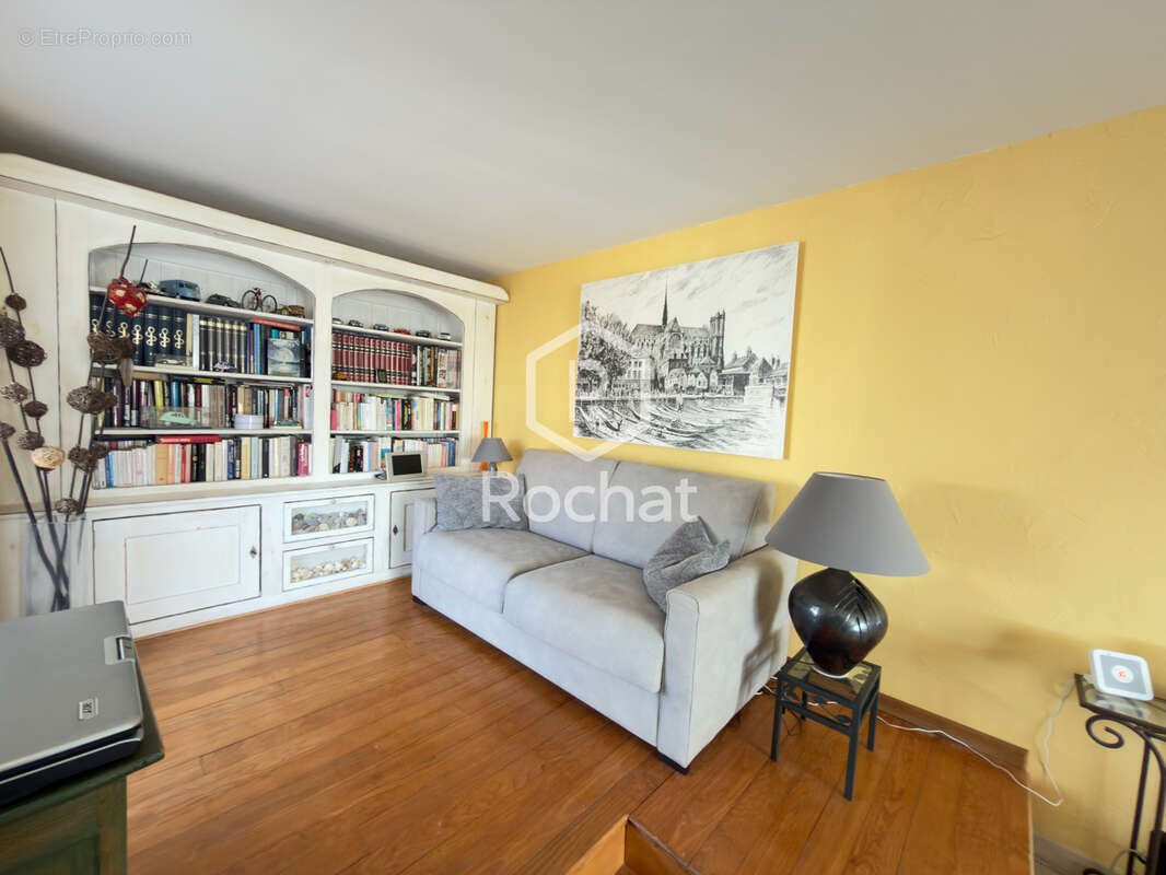 Viager occupé sur 10 ans Ensemble immobilier de 155 m2 à La Tour en Jarez (42580) - photo 16