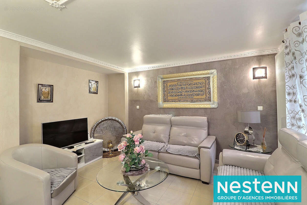 Maison à VILLEURBANNE