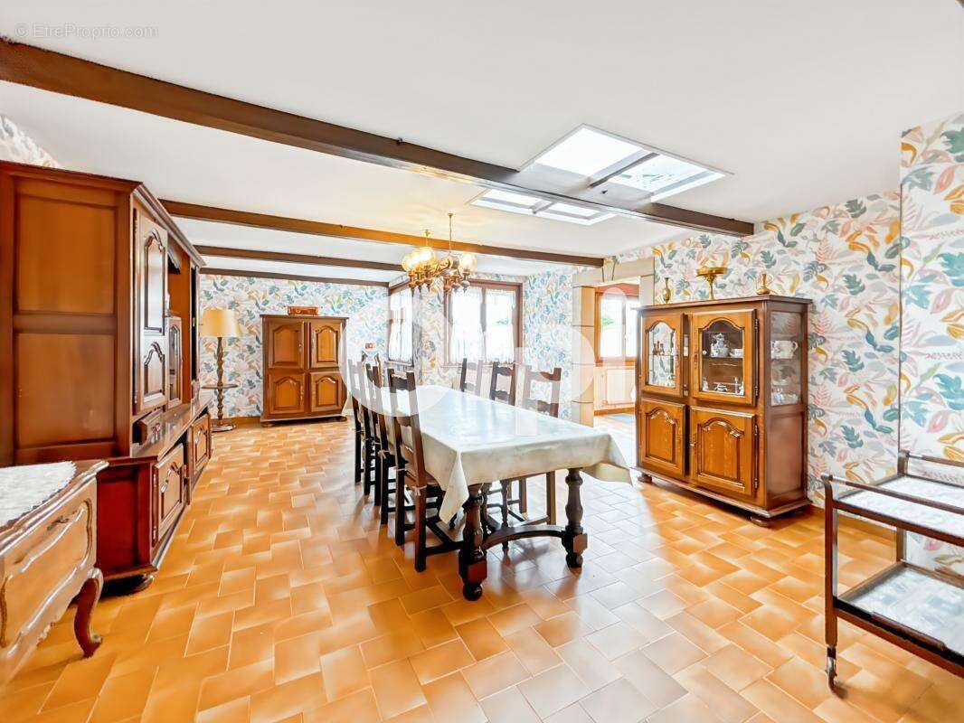 Maison à SAINT-MARTIN-BOULOGNE