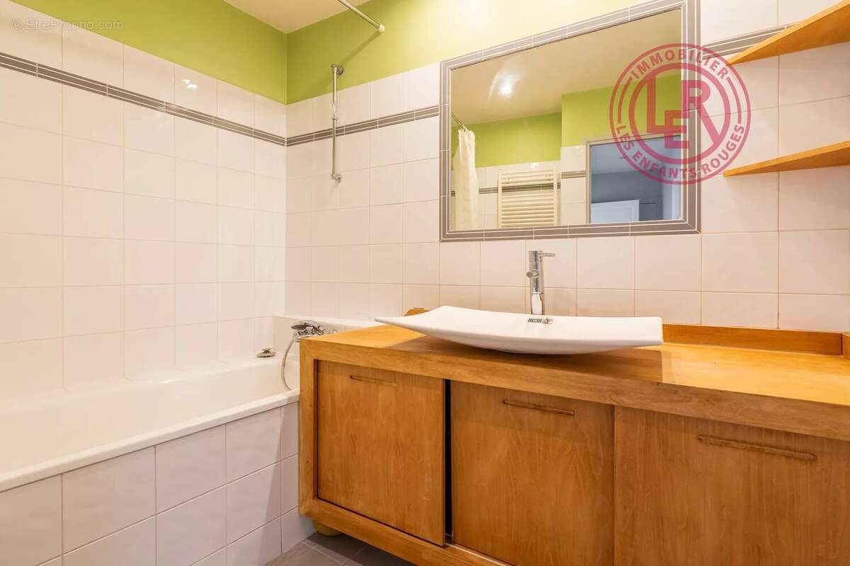 Appartement à PARIS-11E