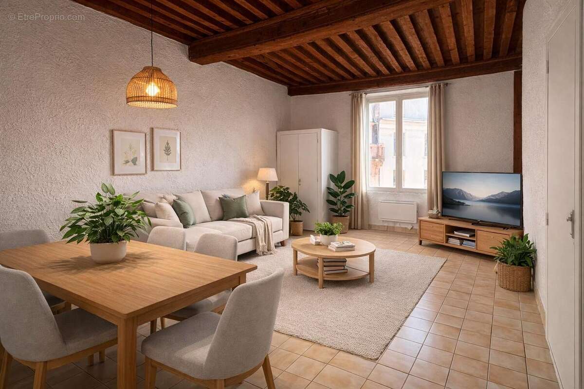   - Appartement à LYON-5E