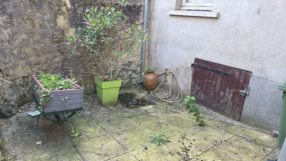 Maison à SAINT-CALAIS