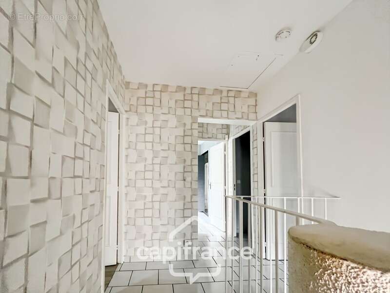 Maison à CARQUEIRANNE