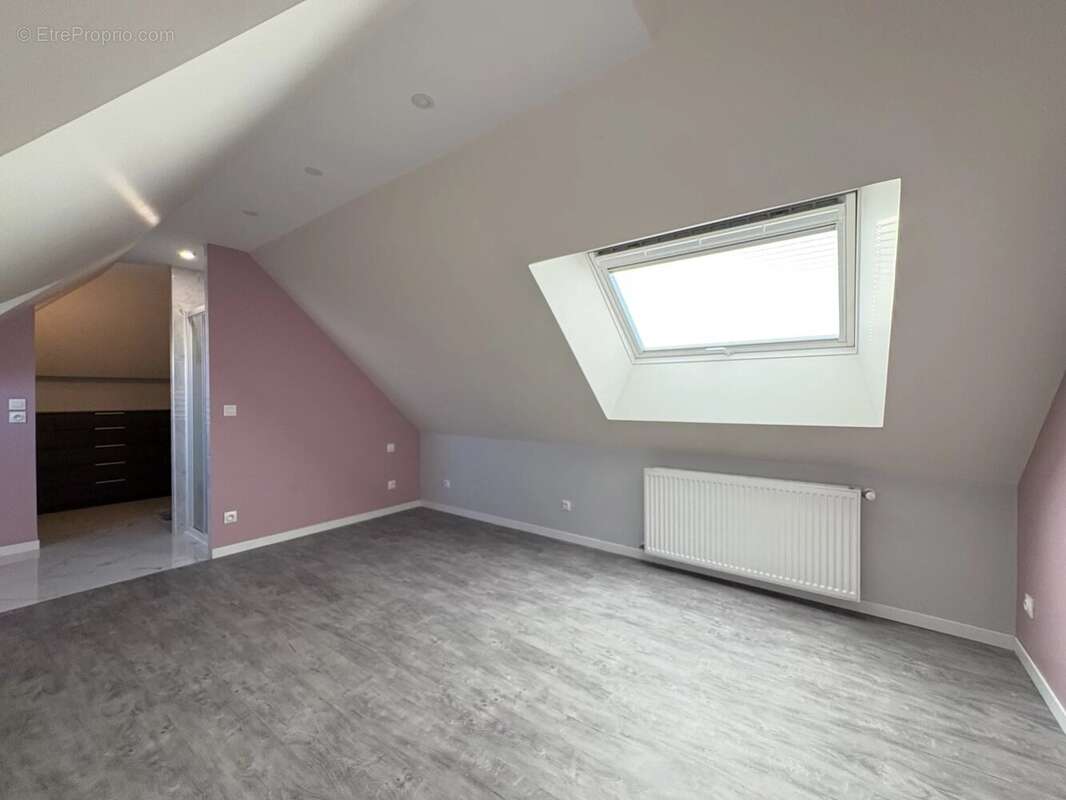 Maison à LE PLESSIS-TREVISE