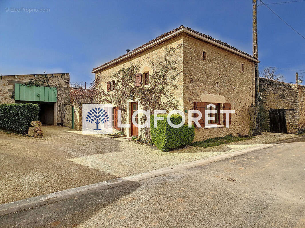Maison à AIRVAULT
