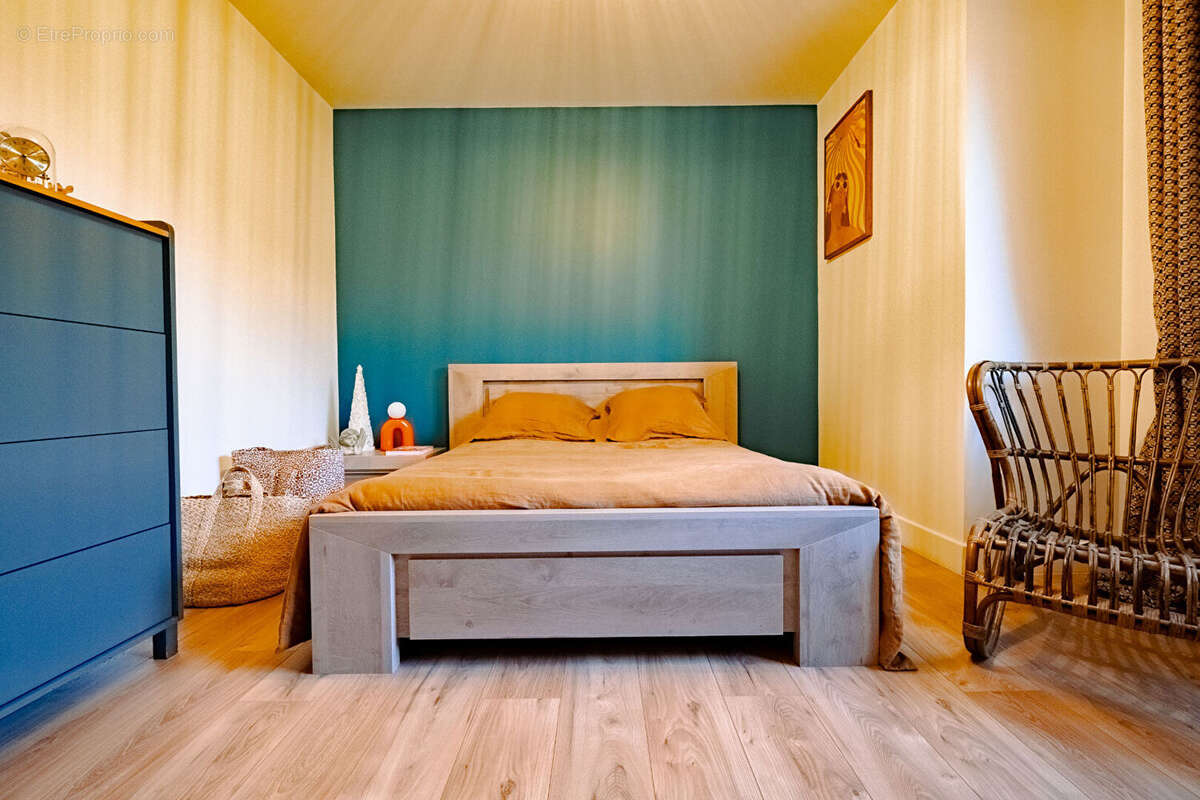 Appartement à LES PONTS-DE-CE