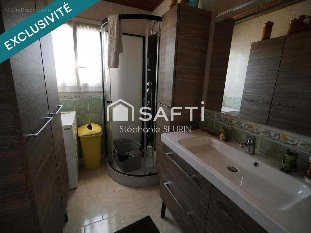 Maison 110 m² à Montlieu-La-Garde  - photo 5