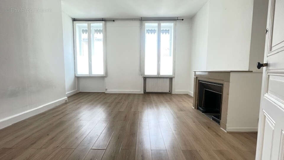 Appartement à SAINTE-COLOMBE