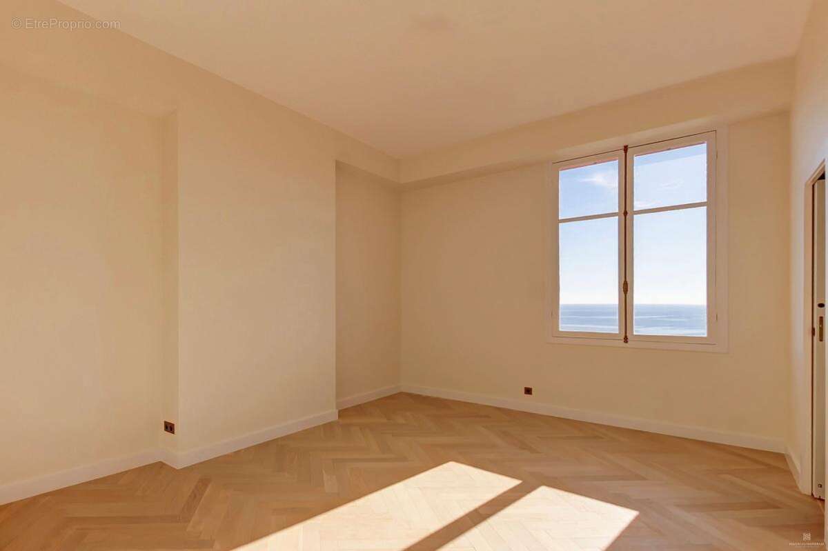 Appartement à BEAULIEU-SUR-MER