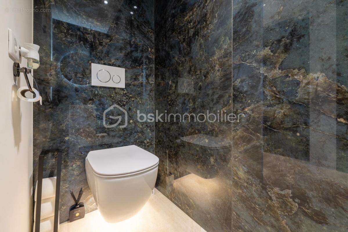 Appartement à LE CANNET