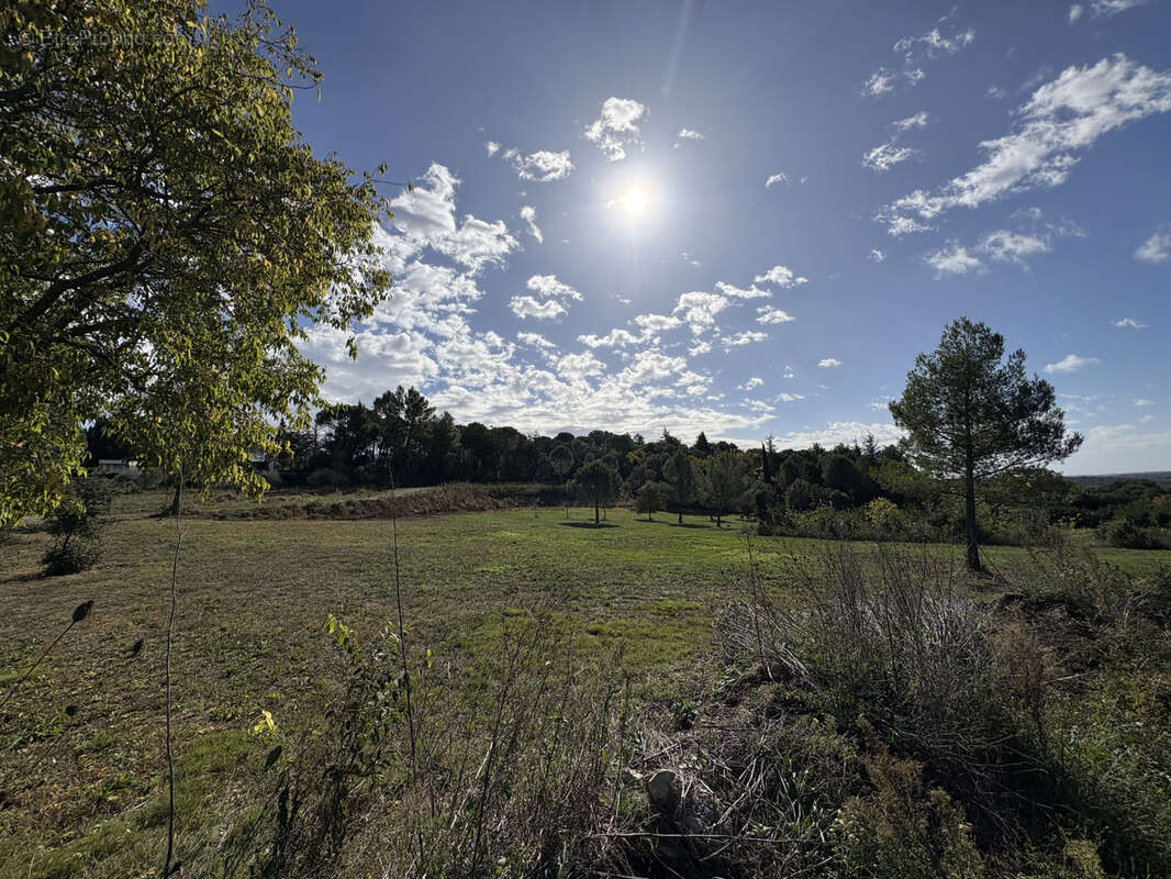 Terrain viabilisé 400 m2 / Prix en Direct / Libre Constructeur - photo 7
