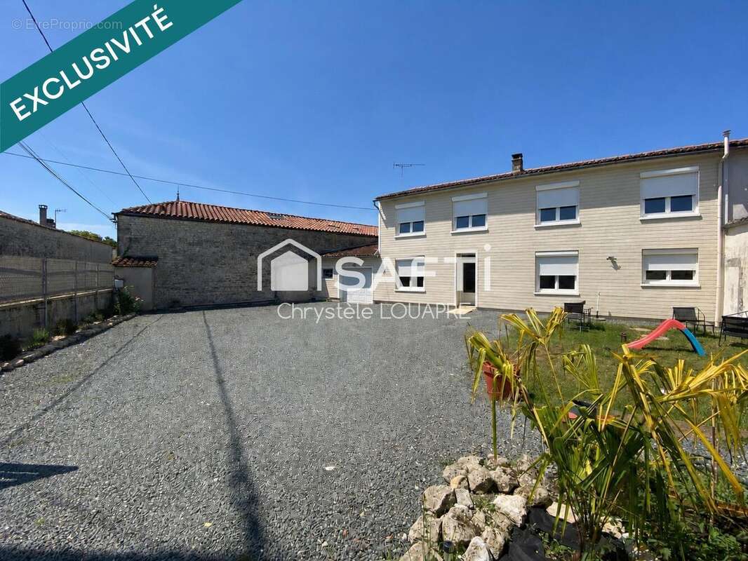 Photo 6 - Maison à ASNIERES-LA-GIRAUD