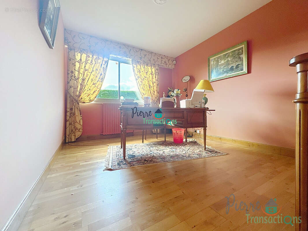 Maison à SAINT-ROMAIN-DE-COLBOSC