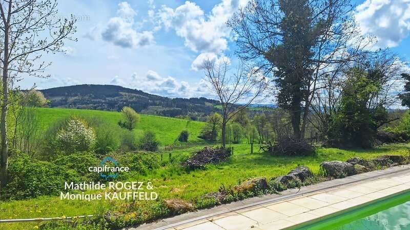 Maison à VOLLORE-VILLE