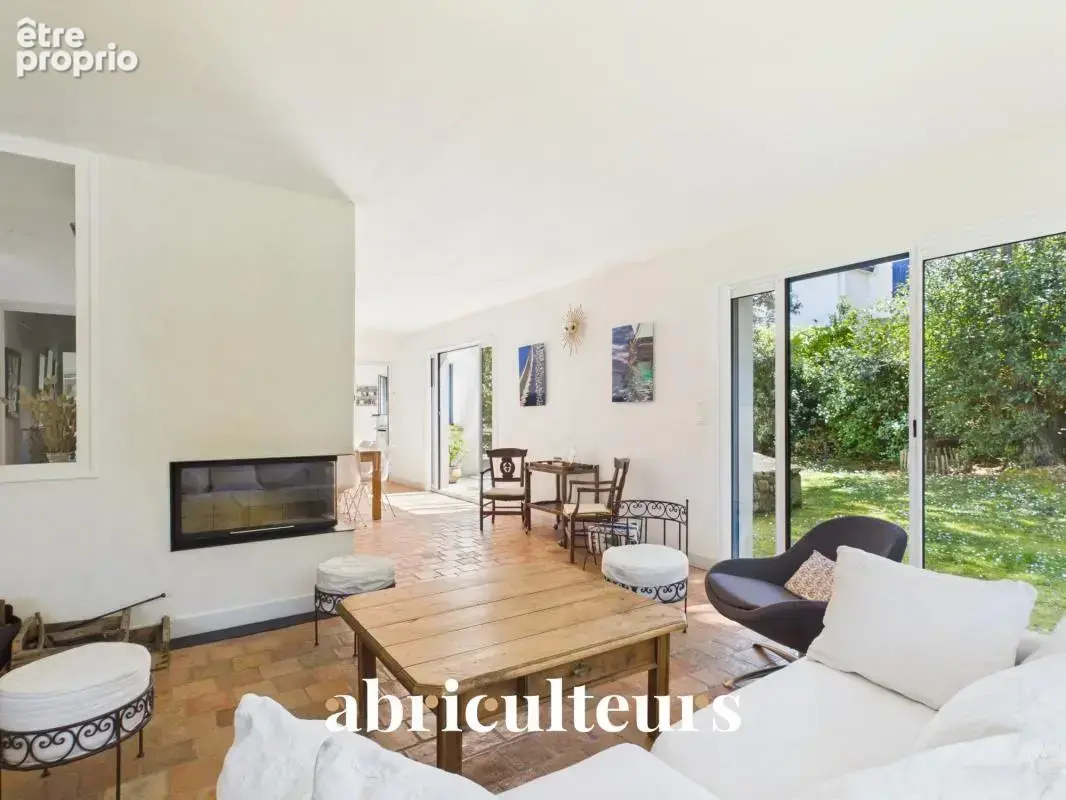 À vendre : Superbe maison contemporaine de 197 m² avec jardin paysagé, à 200 m de la plage à Carnac - photo 9