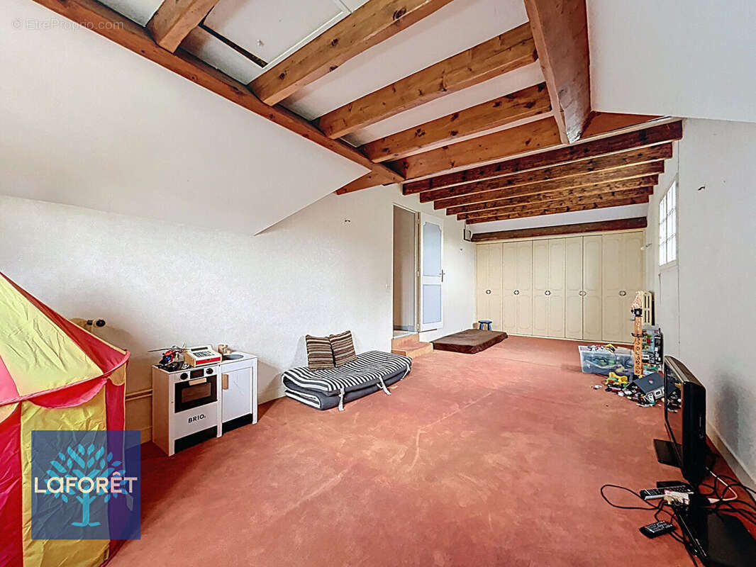 Maison à CORBEIL-ESSONNES